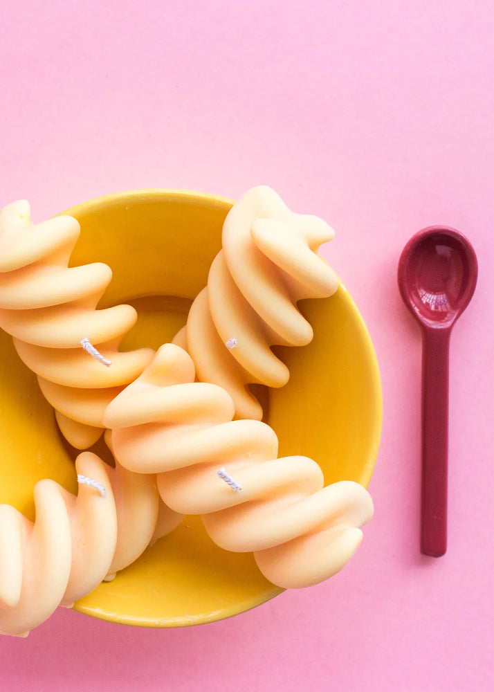 Bougie Fusilli Parfumé au néroli, au jasmin et à la fleur d'oranger - Nata Concept store