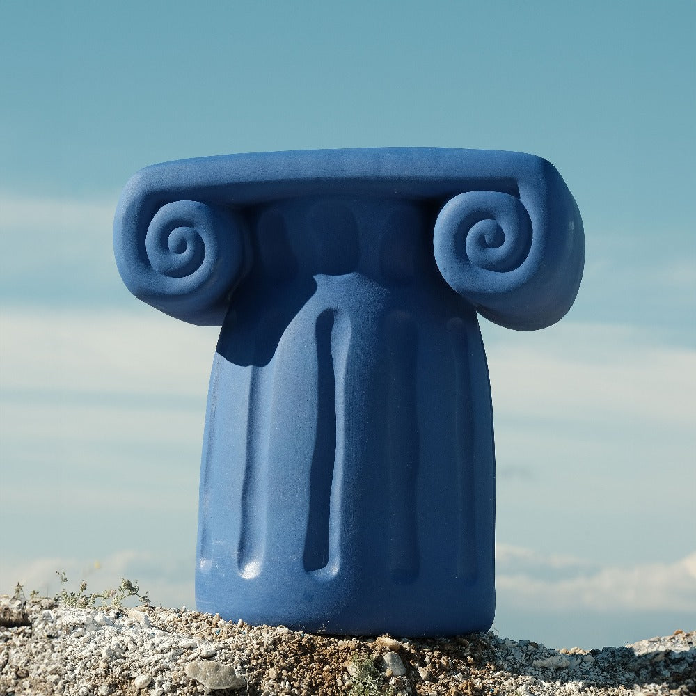 Capitello Magna Graecia Seletti - Tabouret / Table d'Appoint en terracotta bleu Cobalt