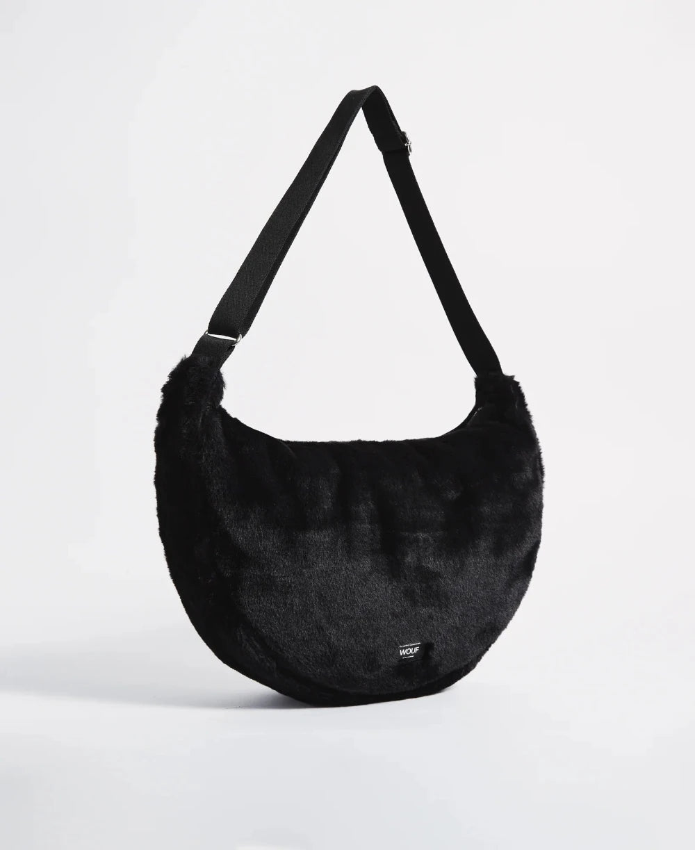 Wouf grand sac à bandoulière collection Black Forest avec son effet fausse fourrure noire