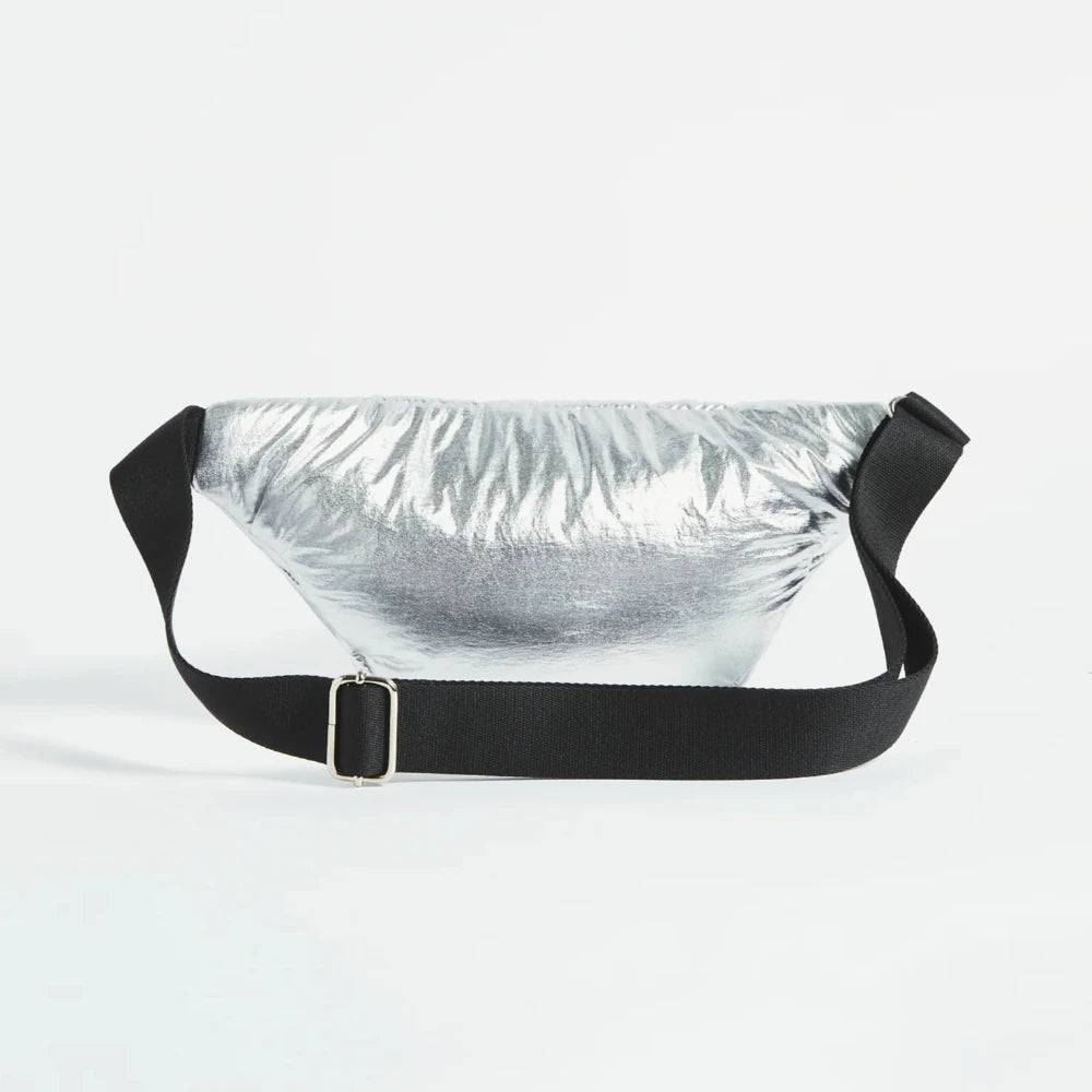 Wouf sac banane collection Silver Glossy avec son effet métallisé 